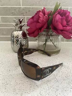 Authentic Chanel Sunglasses Square Tortoiseshell Pear In Perfect Condition • £75