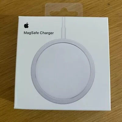 Genuine MagSafe Wireless Charger Apple IPhone 15 14 13 12 11 Pro A2140 MHXH3ZM. • £15.99