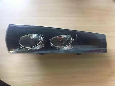 Holden Cruze YG  Tail Light Right 2004 • $62.50