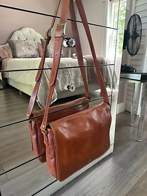 Beautiful Italian Genuine Leather Vera Pelle   unisex Crossbody Bag • $125