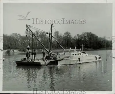 £29.58 • Buy 1956 Press Photo Captain Henry Michaels, Crew Place Buoys At Jackson Park Harbor