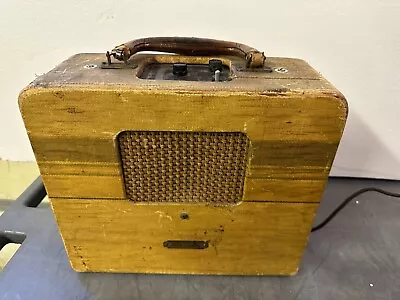 Rare Vintage RCA VICTOR AM TUBE RADIO LUNCH BOX BP-55 Briefcase 15 Watts • $236