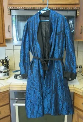 Smoking Jacket Lounge Robe Men's XL Upmarket Exquisite Perfect Or Unused • $225