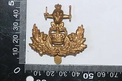 British Army Metal Cap Badge Queen's Own Royal Glasgow Yeomanry Qc Crown • £10