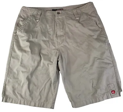 Vintage Quiksilver Grey Beige Shorts Size 34 • $49