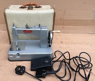 Vintage Essex Miniature/toy Chain Stitch ELECTRIC And HAND CRANK Sewing Machine • £335