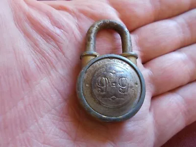 Vintage Small Tiny Pad Lock 9-9 Usa ~~ No Key ~~ • $19.95