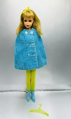 Vintage MOD FRANCIE/Barbie Doll BLUE REVERSIBLE CAPE/FLOWER POWER Shoes-NO DOLL • $2.99