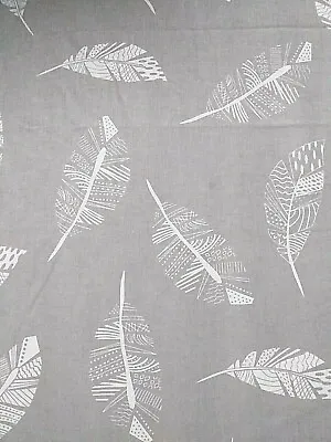 £5.99 • Buy 100% Cotton Grey White Feather  Light Curtain Cushions Per Meter Craft Fabric 