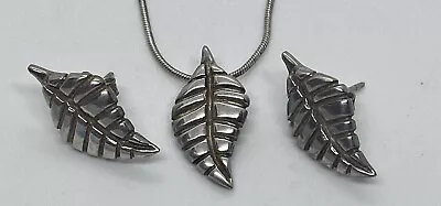 Silver Hallmarked Jewellery Set - Leaves • £33