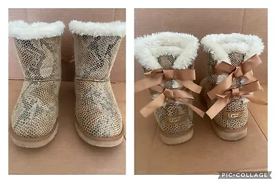 UGG Womens Size 8 Tan / Chestnut Bailey Bow -Iridescent SnakeSkin Boots 🆓📦 • $39.99