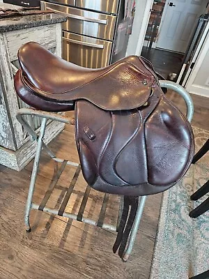 16.5  M. Toulouse English Eventing Saddle • $650