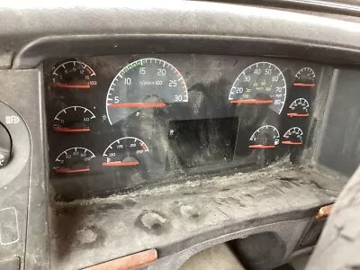 2003-2008 Volvo VNL Speedometer Instrument Cluster - Used • $439.99