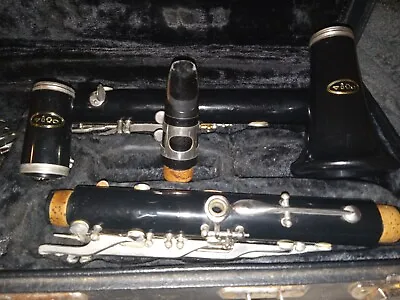 Used Vito Reso-Tone 3 Clarinet In Case • $120