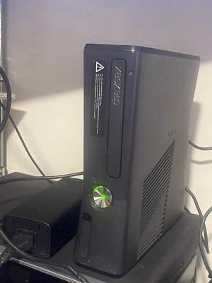 $99.95 • Buy Microsoft Xbox 360S Black XBOX 360 SLIM Video Game Console System Bundle Set Kit