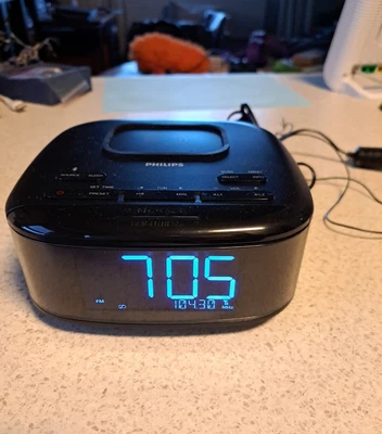 $82 • Buy Philips DAB+ Bluetooth Duel Alarm Clock Radio TAR7705