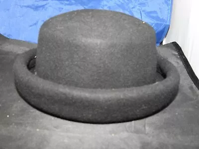Vintage Amanda Smith Felt  Black Hat Made In Italy 100% Wool • $22