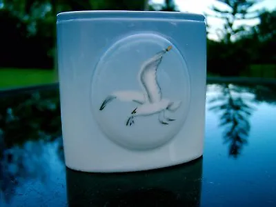 B & G Seagull  Blues  And White Pattern Cigarette Holder Denmark 240 • $9.99