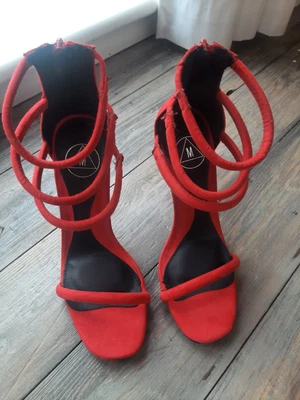 £3.99 • Buy Missguided Shoes