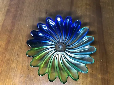 🌟Vintage Original Walther Glas Germany Made - Collection Glass Petal Bowl 🌟 • £19.99