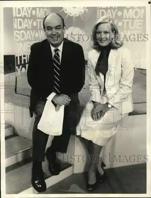 1981 Press Photo CBS News Correspondents Charles Kuralt & Diane Sawyer • $15.99