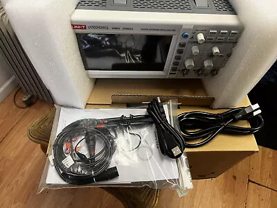 8cc New UNI-T UTD2052CL  25mhz  MS/s 2 Ch.  Oscilloscope W/new 2pcs Probes • $210