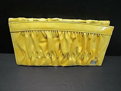 Miche SHEILA Classic Shell Yellow Magnetic Purse Handbag Cover Retired   • $18