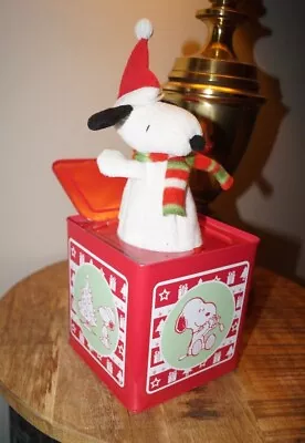 SNOOPY Vintage Jack In The Box Christmas RARE By Peanuts Worldwide  • $29.99