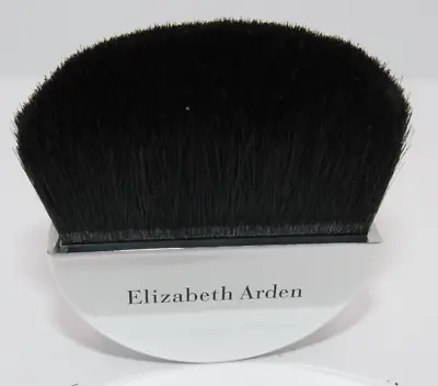 Elizabeth Arden Makeup Blusher Brush • £3.99