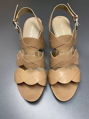 Via Spiga Womens Sandals Size 8.5 Medium ALL Leather Sandal With Vibram Sole. • $21