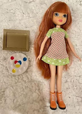 2014 MGA Entertainment Moxie Girlz Painter Kellen Doll Excellent Condition • $9.99