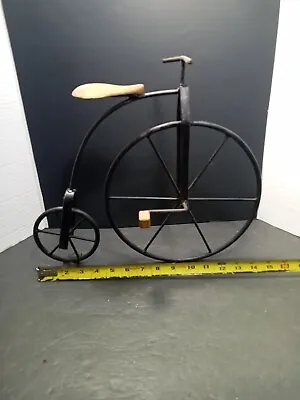 ❤️ Vintage  Large Metal Bicycle Folk Art  Wall Decor See Pics  • $11