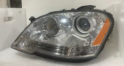 2009 - 2011 Mercedes Ml Class W164 Left Xenon Headlight Complete Oem A1648206661 • $369.99