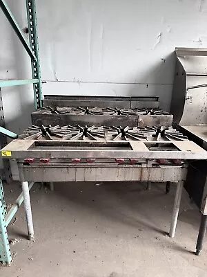 Montague 8 Burner Range Natural Gas • $800