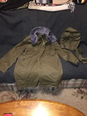 Vntg Large (100)- Czech Military Issue M85 Parka OD Green Field Jacket With Fur • $40