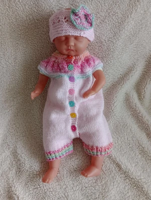 £12.99 • Buy Brand New Hand Knitted Baby Clothes Romper Suit With  Head Band To Fit New Born 