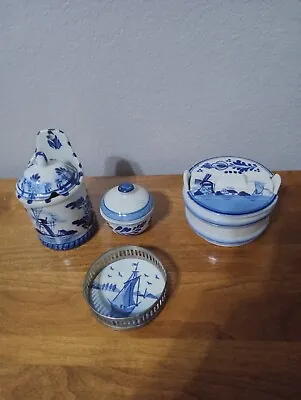 Lot Of 7 Pieces Of Delft Blue Pottery • $18