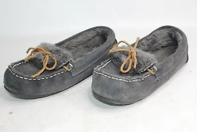 Cabelas Womens Size M Gray Leather Faux Fur Lined Slippers Moccasins  • $22.49