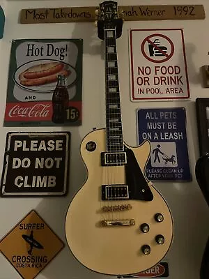 Custom Les Paul Electric Guitar • $800