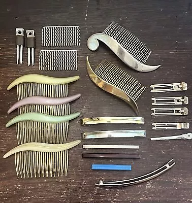 Lot Of 21 Vintage Hair Combs Clips And Barrettes   • $0.99