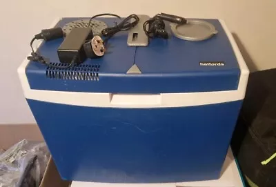Halfords 12v Hot And Cold Cool Box With 240v Converter • £30