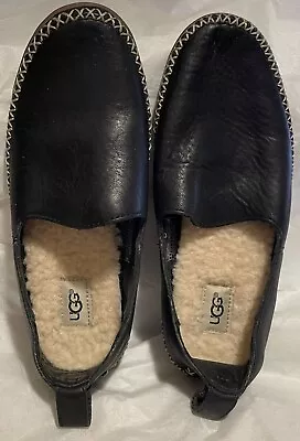 UGG Women's Elodie Black Leather Slippers House Shoes US 5 PreOwned Stitch Trim • $49