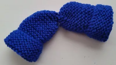 Baby Hand Knitted Mittens Royal Blue Acrylic Wool 0-3 Months New • £4.20