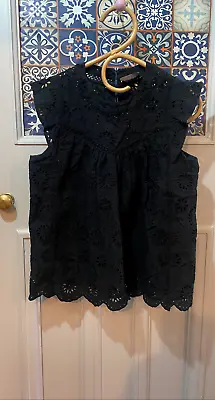 DECJUBA Black Broderie Anglaise Detail Top Size 8 • $17.95