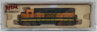 Atlas 46502 N Scale Burlington Northern & Santa Fe GP-35 Diesel Locomotive #2540 • $69.15