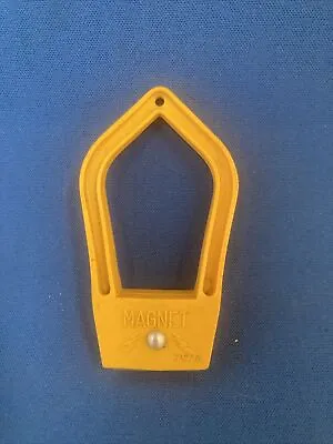 VINTAGE 1970's TOY MAGNET MADE IN JAPAN VERY GOOD CONDITION • $16