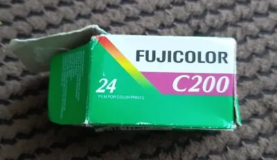 £15 • Buy Fujicolor C200 24 Exposure Colour Print Film 35mm - Expired