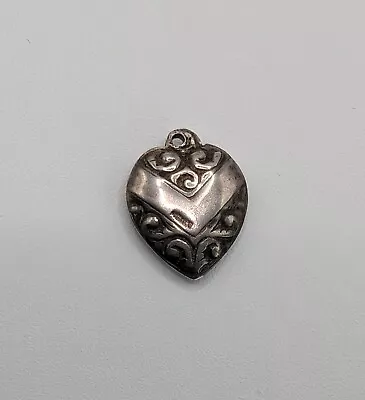 Vintage Sterling Silver 925 Mexico Puffy Heart W/ Vee Ribbon And Scroll Pattern • $25.99