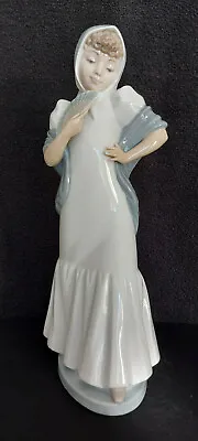 £36 • Buy NAO By LLADRO Style Figurine Orient Lady With Fan