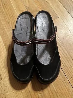 J-41 Adventure On Shoes Womens 8M Continental Clogs Brown Black Casual • $25